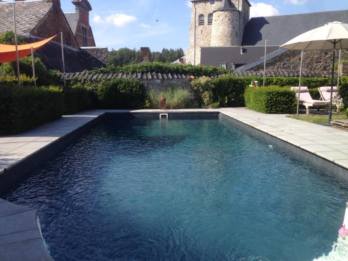 Le Castel Hotel Fosses-La-Ville Екстериор снимка