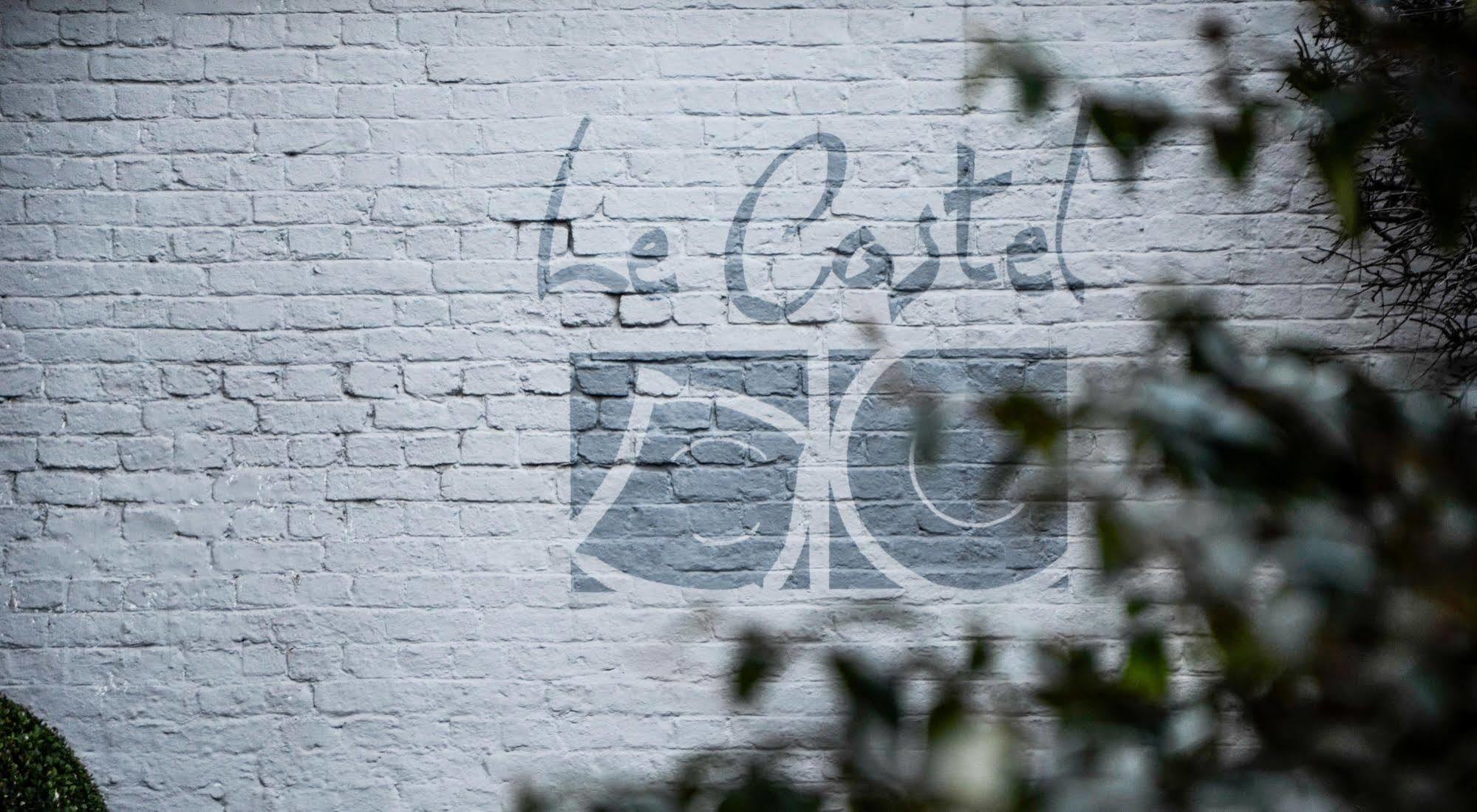 Le Castel Hotel Fosses-La-Ville Екстериор снимка