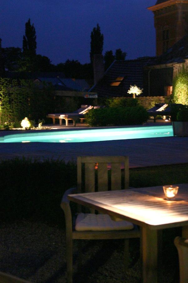 Le Castel Hotel Fosses-La-Ville Екстериор снимка
